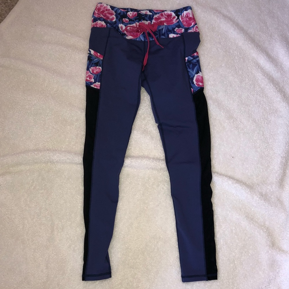 POPFLEX ACTIVE size 6 yoga pants.